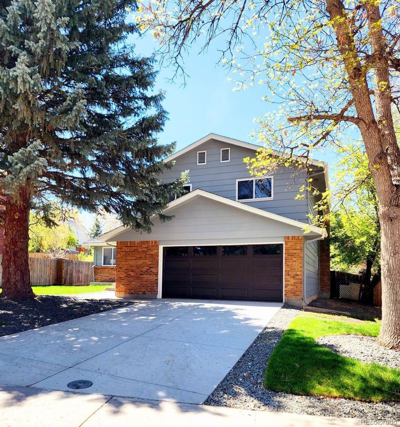 6521 Zinnia St, Arvada, CO 80004