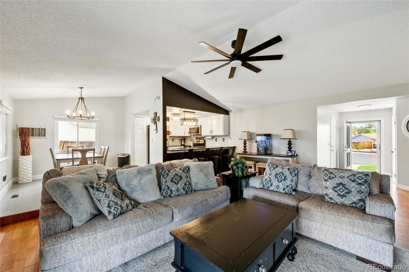 9664 W Grand Ave, Littleton, CO 80123