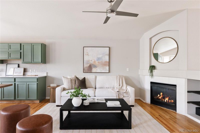2140 Santa Fe Dr, Longmont, CO 80504