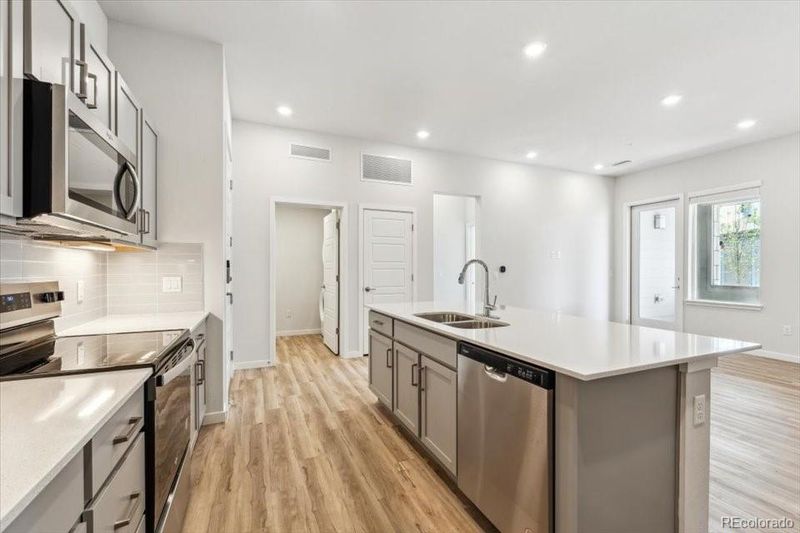 485 Interlocken Blvd #106, Broomfield, CO 80021