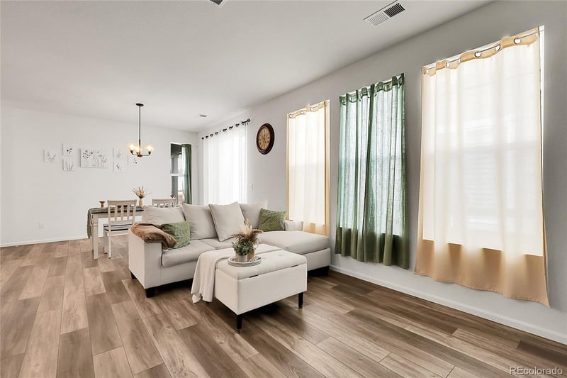 4358 S Nepal Ct, Centennial, CO 80015