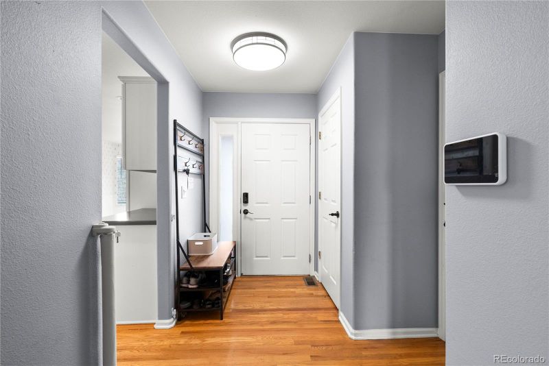 1118 S Duquesne Cir, Aurora, CO 80018