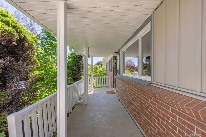 430 S Potomac Cir, Aurora, CO 80012