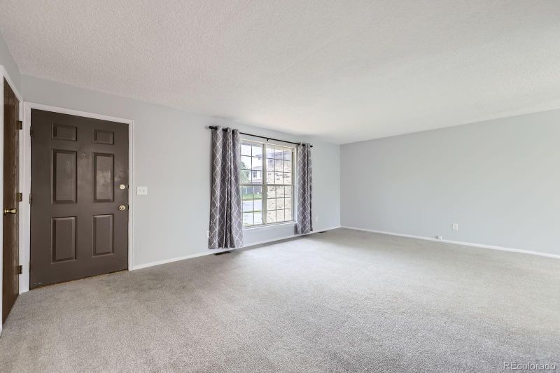 9134 Bellaire St, Thornton, CO 80229