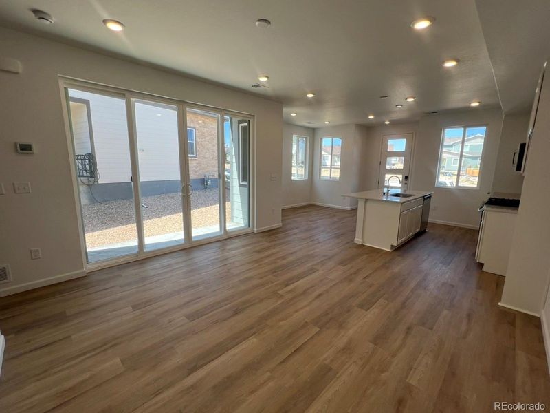 6678 N Nepal Ct, Aurora, CO 80019