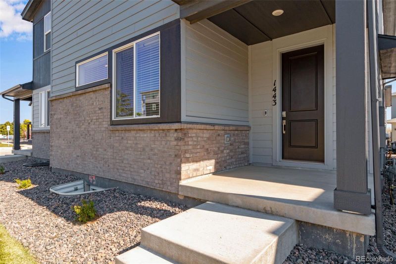 1443 Great Western Dr, Longmont, CO 80501