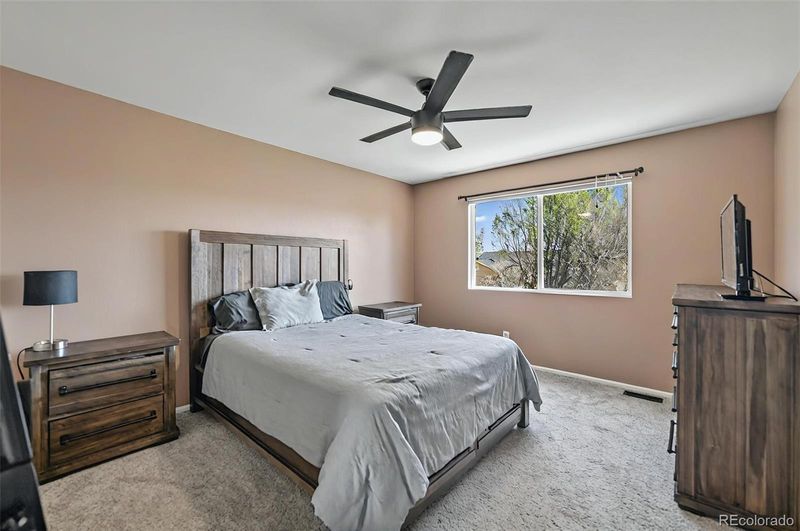 1899 Woodpark Dr, Colorado Springs, CO 80951