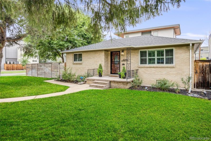 2090 Irving St, Denver, CO 80211