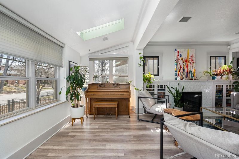 561 Cook St, Denver, CO 80206