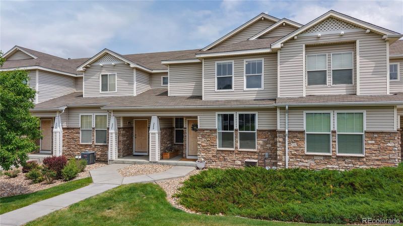 9758 Laredo St #22D, Commerce City, CO 80022