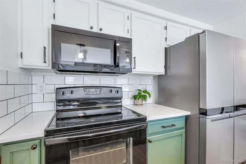816 Gabriel Ct, Dacono, CO 80514