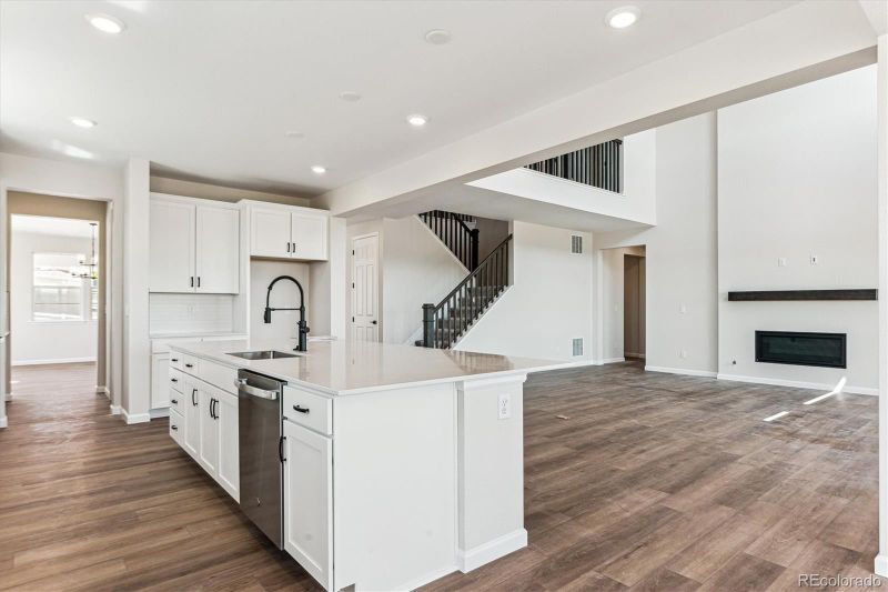 4728 Twelve Oaks Way, Castle Rock, CO 80104