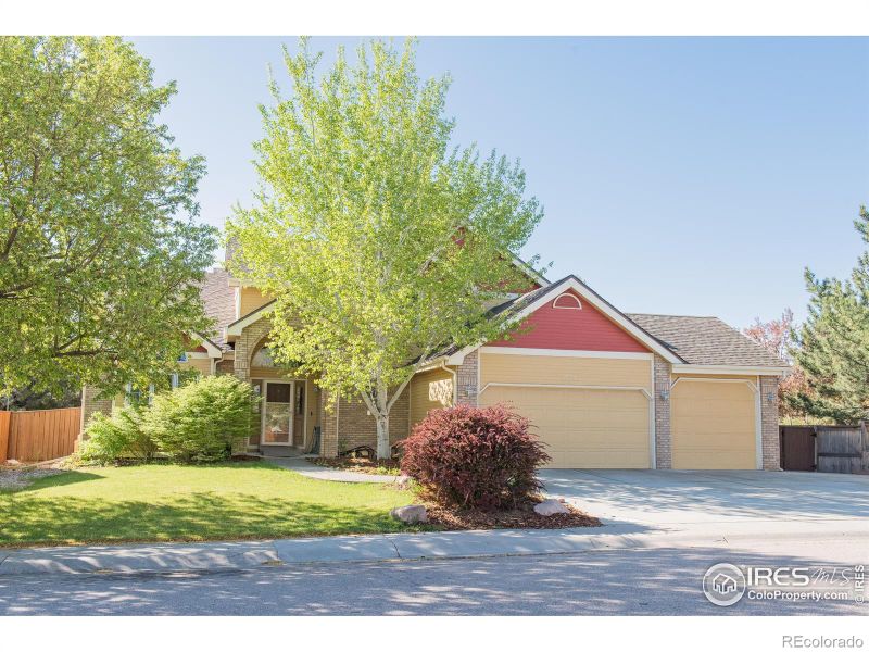 1739 Greengate Dr, Fort Collins, CO 80526