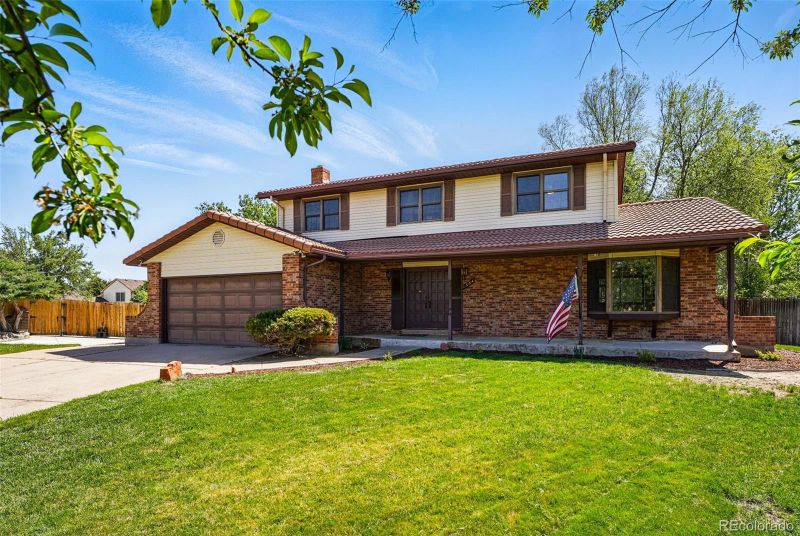 1354 S Macon St, Aurora, CO 80012
