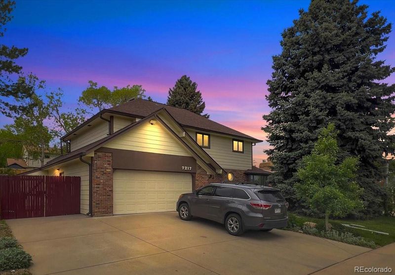 7217 S Zephyr Way, Littleton, CO 80128