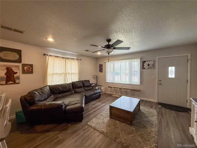 4 Bonny Dr, Burlington, CO 80807