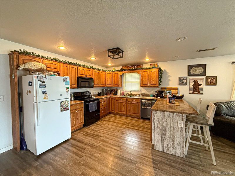 4 Bonny Dr, Burlington, CO 80807