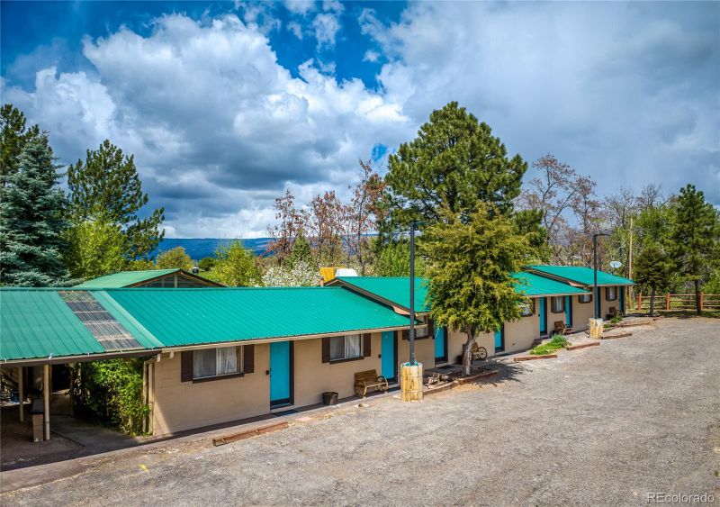 810 N Grand Mesa Dr, Cedaredge, CO 81413
