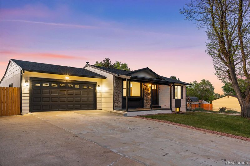 6369 W 69th Ave, Arvada, CO 80003