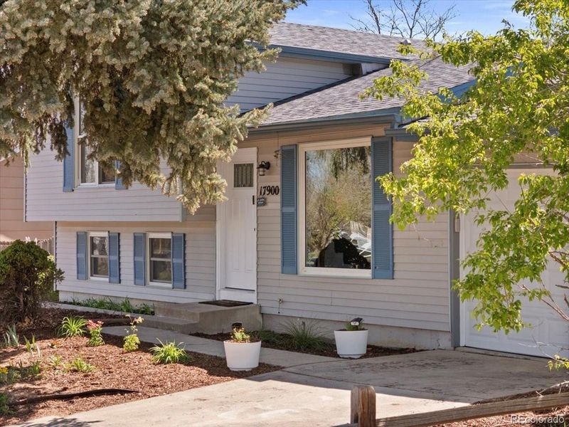 17900 E Mexico Dr, Aurora, CO 80017