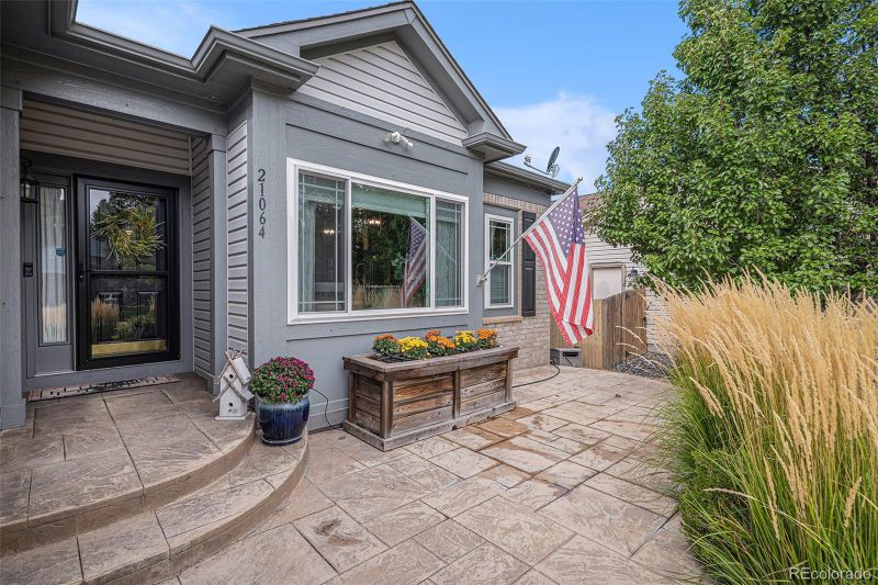 21064 Woodside Ln, Parker, CO 80138