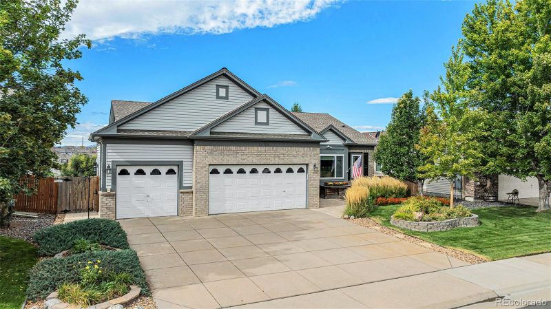 21064 Woodside Ln, Parker, CO 80138