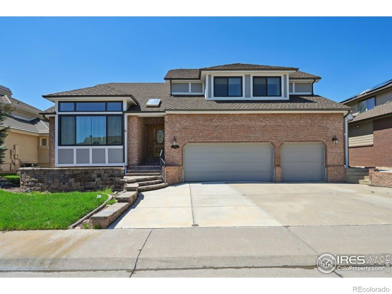 1105 Oakhurst Dr, Broomfield, CO 80020