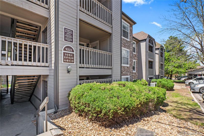 9222 E Arbor Cir #L, Englewood, CO 80111