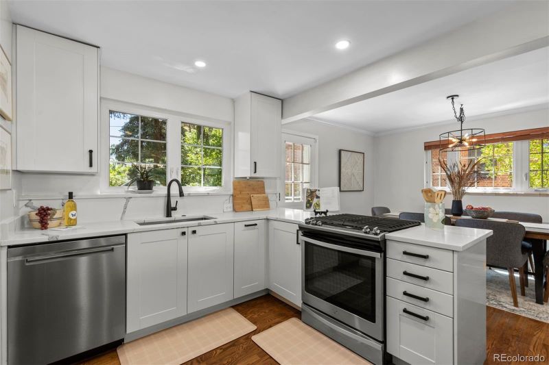 400 Holly St, Denver, CO 80220