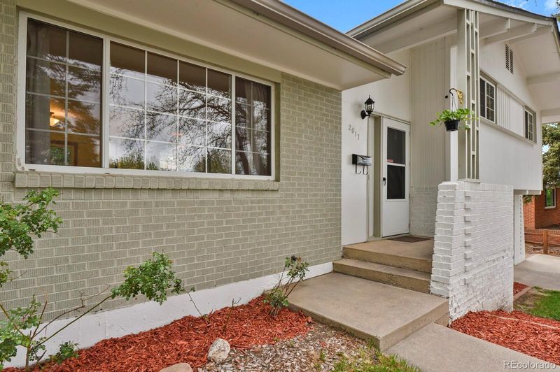 2017 Collier Dr, Colorado Springs, CO 80909