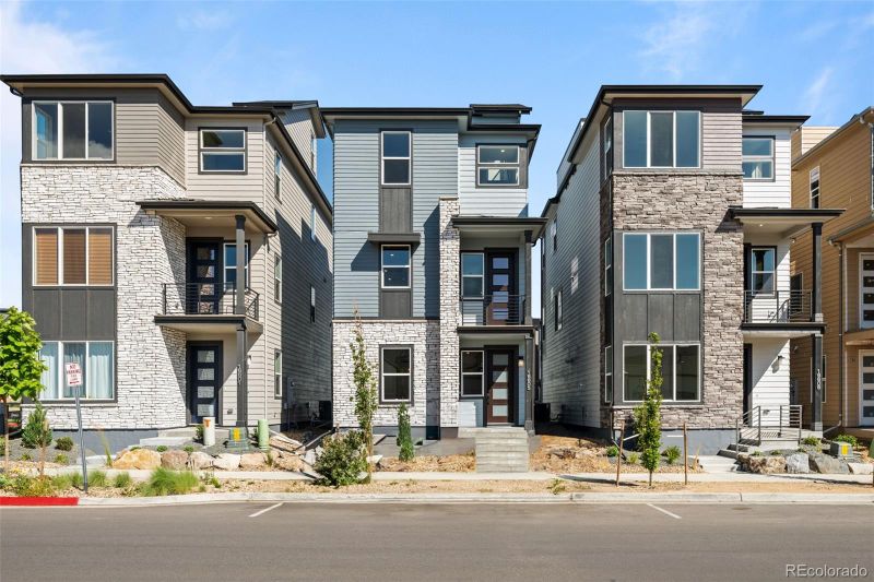 16605 Peak St, Broomfield, CO 80023