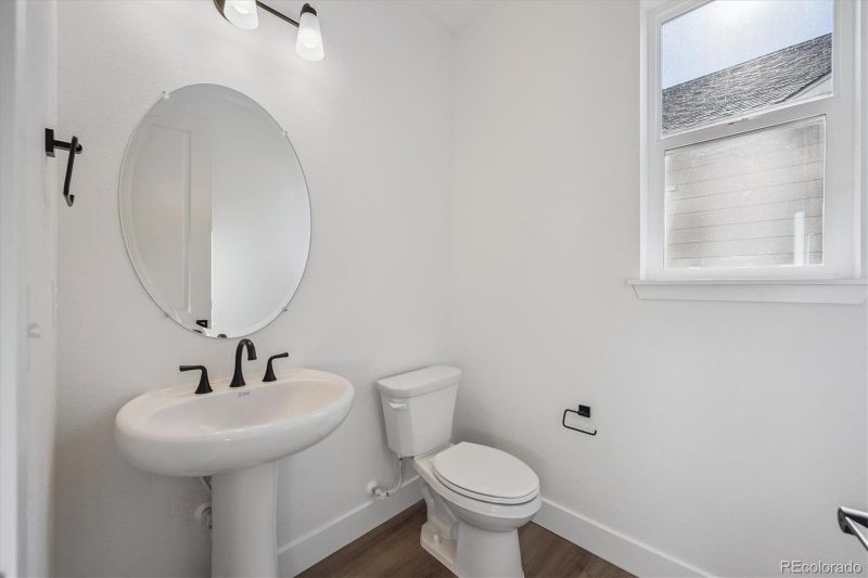 661 Split Rock Dr, Erie, CO 80516