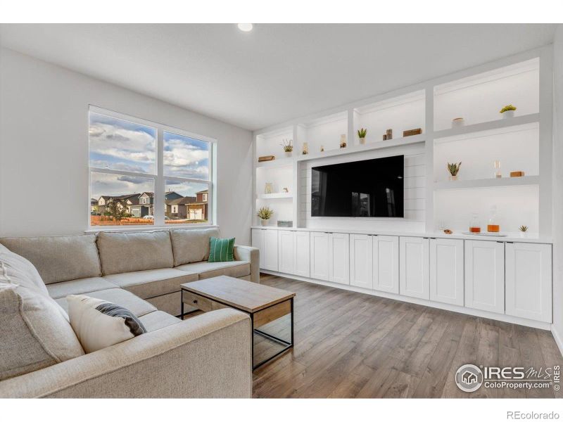 2161 Gelbvieh St, Mead, CO 80542