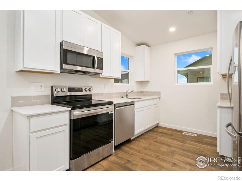 3728 Pinnacles Ct, Evans, CO 80620
