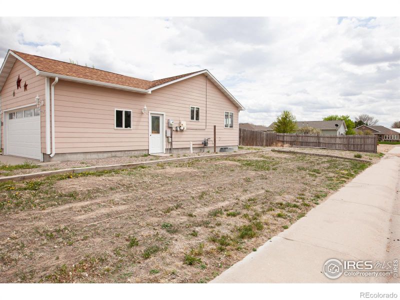 721 Mindy Ct, Sterling, CO 80751