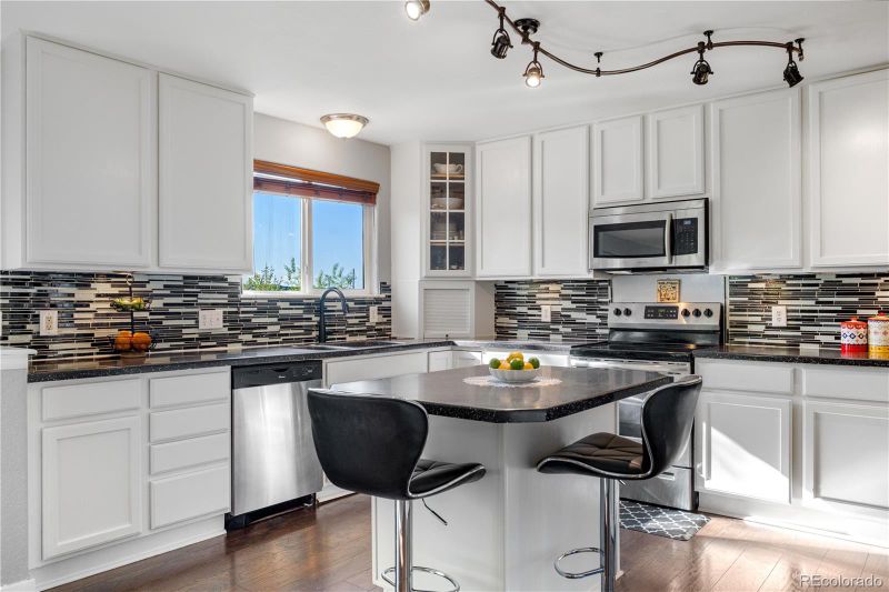 5997 S Yakima St, Aurora, CO 80015