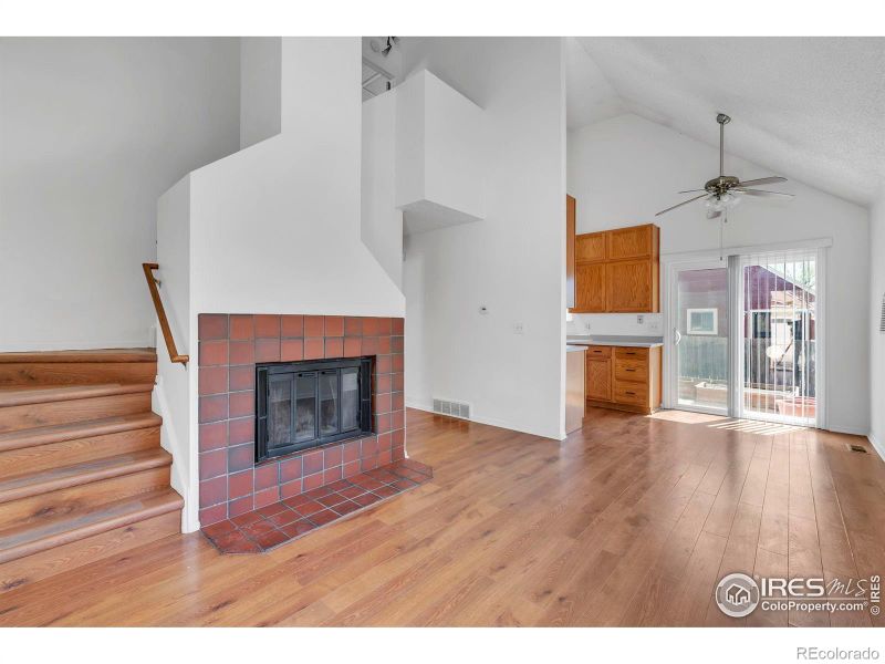 1072 Townley Cir, Longmont, CO 80501