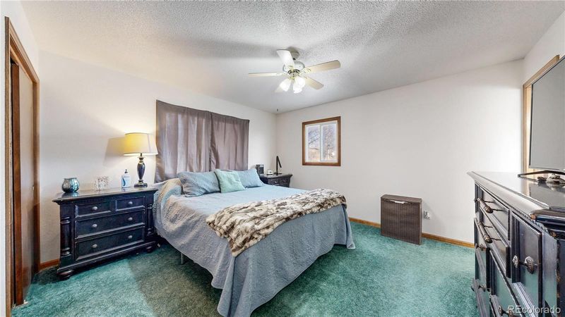 4226 W 22nd Street Rd, Greeley, CO 80634