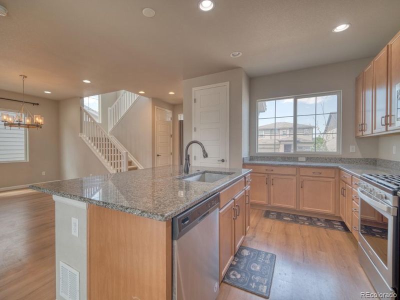8018 Williams Fork Ave, Littleton, CO 80125