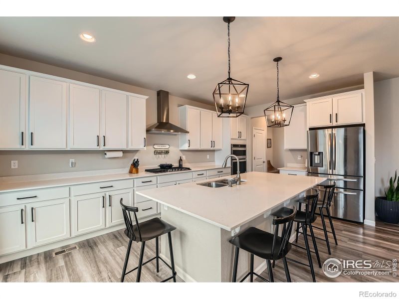 6732 E 119th Ave, Thornton, CO 80233