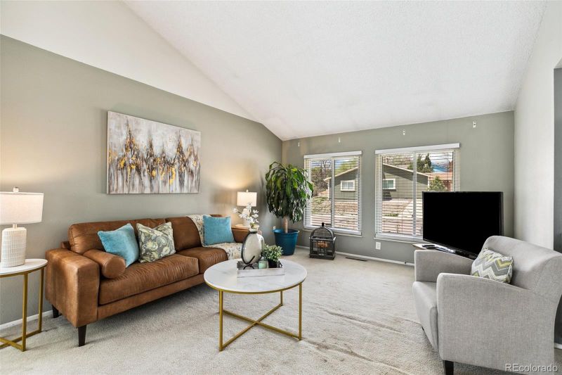 674 Gilcrest Rd, Colorado Springs, CO 80906