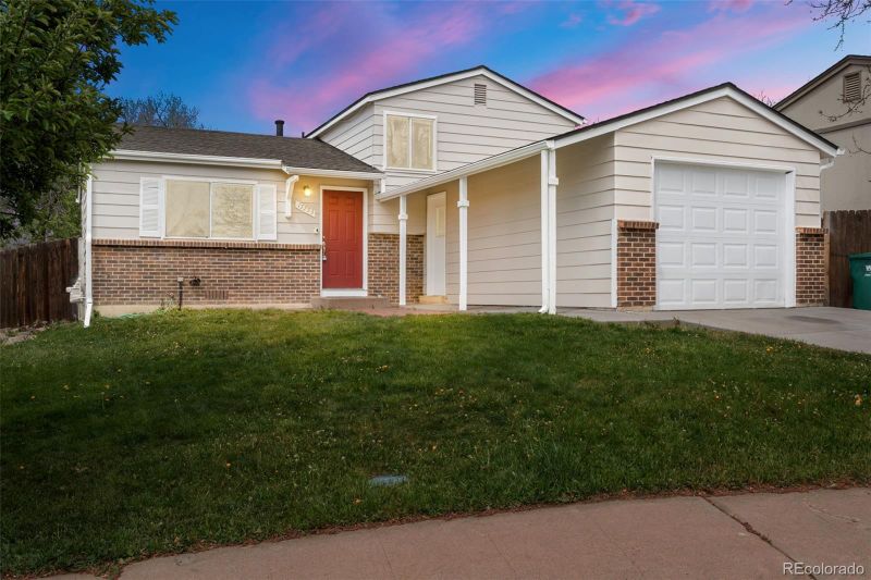 17753 E Nassau Pl, Aurora, CO 80013