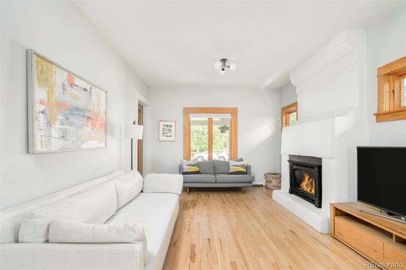 277 S Gilpin St, Denver, CO 80209
