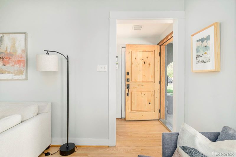 277 S Gilpin St, Denver, CO 80209