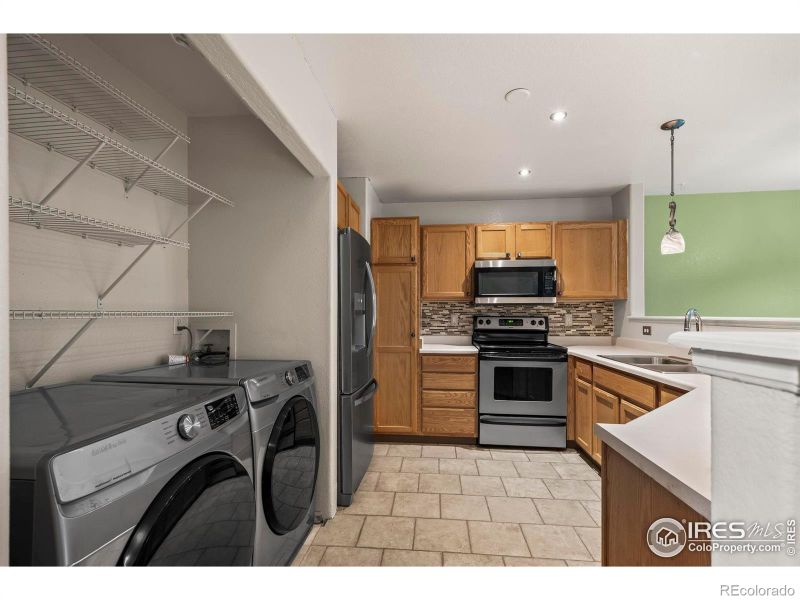 2002 E 102nd Cir, Thornton, CO 80229