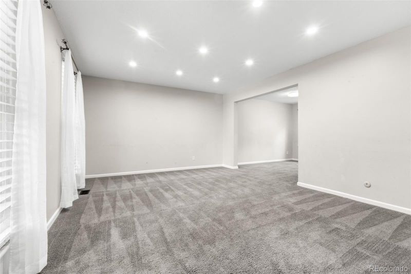 15909 E Ford Pl, Aurora, CO 80017