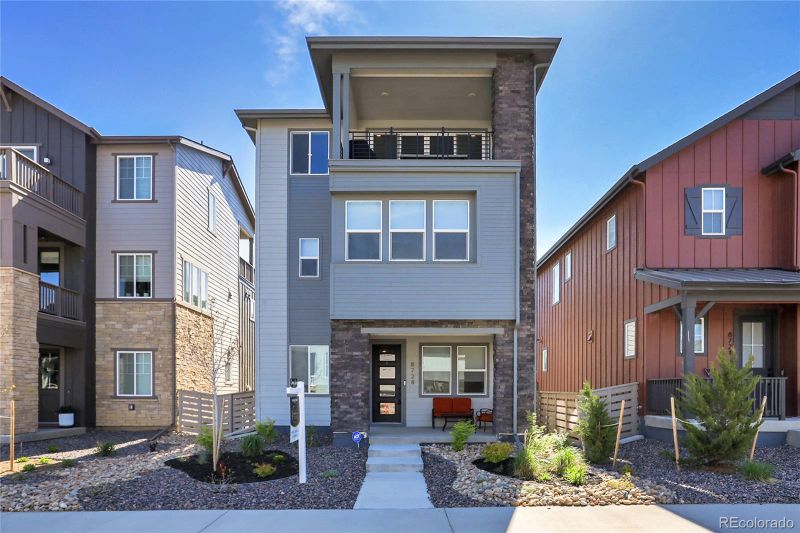 8728 Hotchkiss St, Littleton, CO 80125