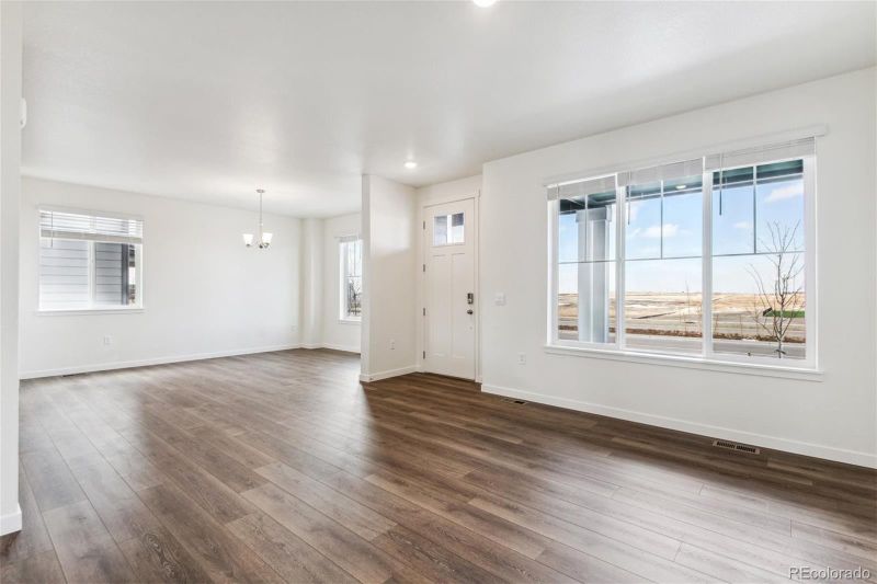 28610 E 8th Pl, Watkins, CO 80137