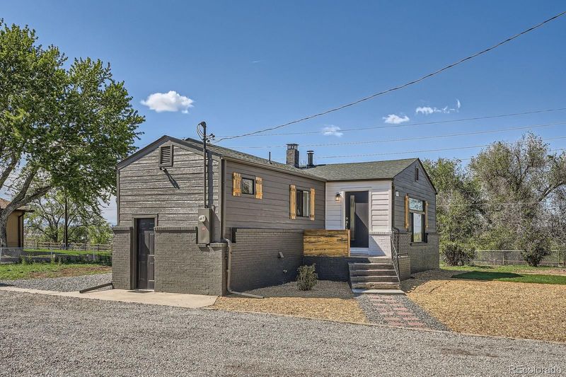 5555 Julian St, Denver, CO 80221