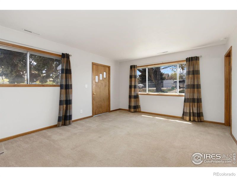 1334 N Jefferson Ave, Loveland, CO 80537